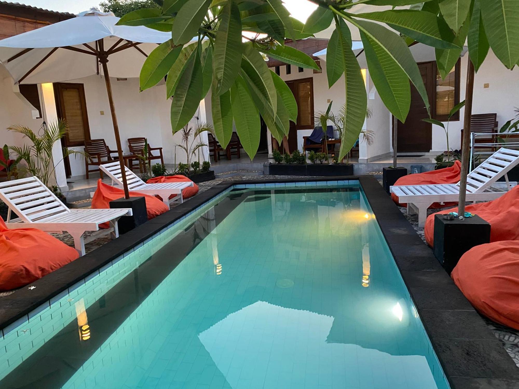Cape Rose2 Hotel Gili Trawangan Exterior photo